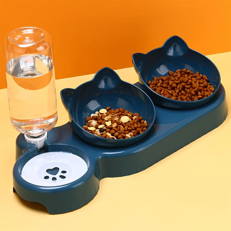 Ce produit est un ensemble de gamelles pour animaux de compagnie, spécialement conçu pour les chats ou les petits chiens. Il offre une solution pratique et ergonomique pour nourrir votre animal tout en assurant son hydratation.